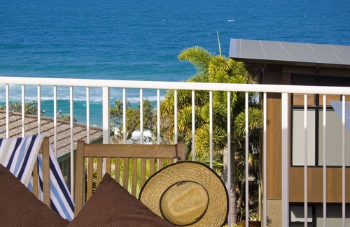 Sunshine Beach Apartment | Viva la Sunshine: Pool, View & Rooftop