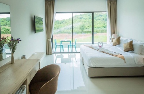 Bang Sare Hotel | Viva Montane Hotel Pattaya