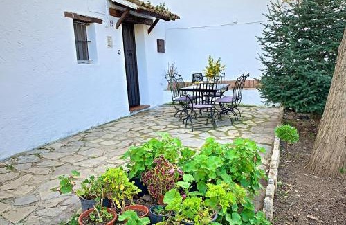 Zahara de la Sierra House | Vivelorural Casa y piscina en Zahara de la Sierra
