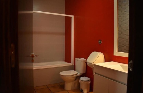 Villanueva de los Infantes House | Vivienda con piscina, gimnasio y cocina campera