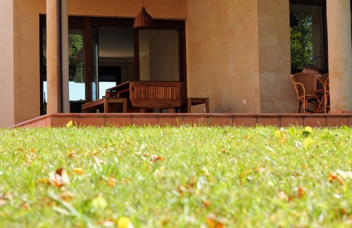 Villamayor House | Vivienda Unifamiliar, con Piscina y Amplio Jardín. A 10 Minutos de Salamanca