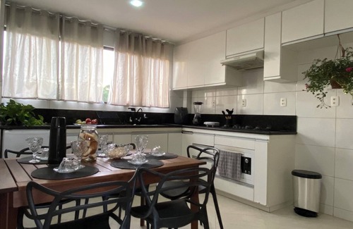 Jardim Camburi Apartment | Vix Stay 502 - 6 people 4km Airport 8km Carapina Pavilion