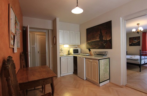 Hradcany Apartment | Vlašská 7, Beautiful Historic 16th Century Apartment for 2/3 near the Castle