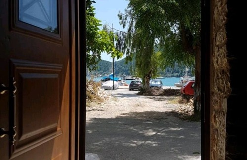 Vlicho House | VLIHO BAY - House of Stone - 2.8km from Nidri