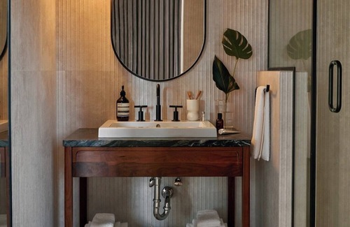 Fishtown Hotel | Voussoir Loft King Suite