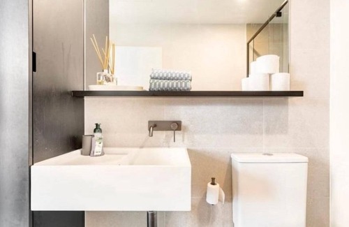 Clayton South Apartment | Vrbo Property