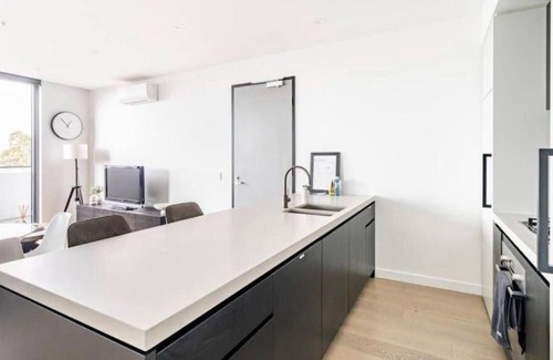 Clayton South Apartment | Vrbo Property