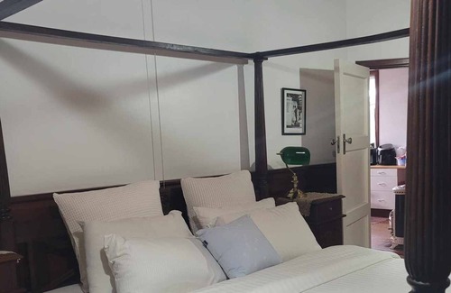 South Fremantle Cabin | Vrbo Property