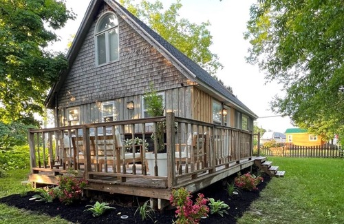 Pointe-du-Chene Ski Chalet | Vrbo Property
