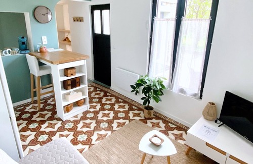 Rungis Apartment | Vrbo Property
