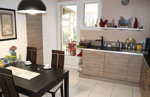 Saint-Cyr-l'Ecole Bed & Breakfast | Vrbo Property