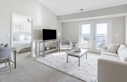 Omaha Apartment | Vrbo Property