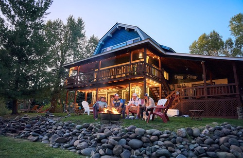 San Juan River Village House | VRP-25-0446 -Closest 4-bedroom riverfront to Wolf Creek Resort