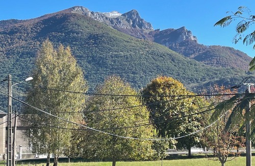 Salechan Apartment | Vue du Gar - Gateway to the Pyrenees for hikers, cyclists, skiers & relaxation.