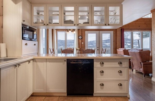 Baie-St-Paul Ski Chalet | Vue incroyable sur le fleuve! Avec SPA