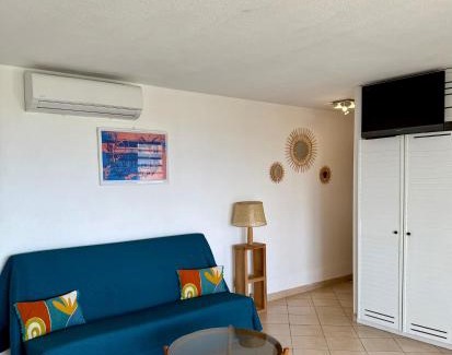 Bas du Fort Apartment | Vue mer et montagne, piscine, proche de la plage avec citerne d eau et parking