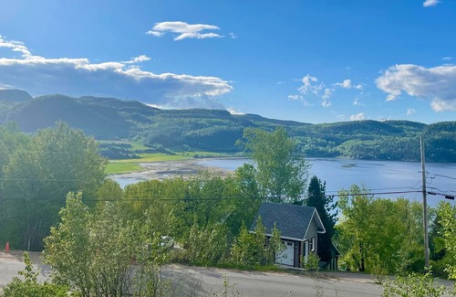 L'Anse-Saint-Jean Ski Chalet | Vue sur le Fjord