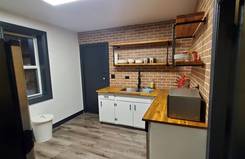 Vulcan House | Vulcan's First VRBO- Comfy 1952 Bungalow