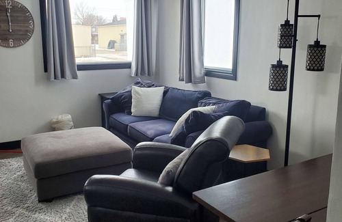 Vulcan House | Vulcan's First VRBO- Comfy 1952 Bungalow