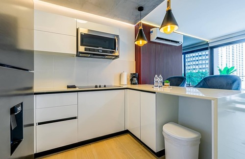 San Francisco Apartment | w* | Bright 1BR w/Private Balcony in San Francisco