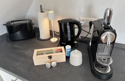 Region Hannover District Apartment | W&D living -Wood 'n' Black 'n' White- incl. parking lot