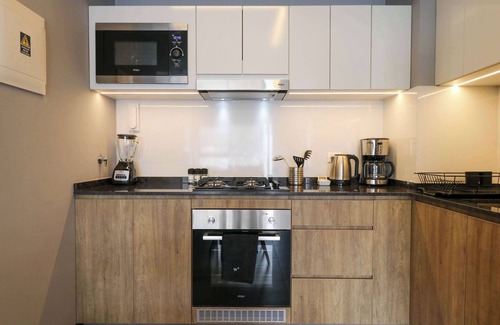 San Isidro Centro Financiero Apartment | w* | Elegant 2BR w/Great Deco in San Isidro