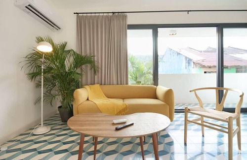 Santa Ana Apartment | w* | Magical Loft in Santa Ana