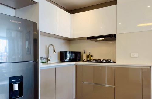 San Patricio Apartment | w* | Polished Loft w/Balcony in Santa Bárbara