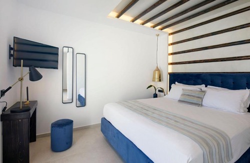 Akrotiri Villa | w Villa Elagua - Akrotiri - A Stunning 2 Bedroom Villa - Infinity Pool