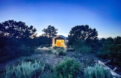 Monticello Cabin | W-W: Bluebell Cabin, Glamour Camping Tiny Home
