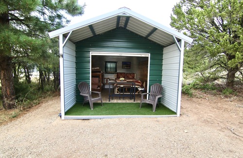 Monticello Cabin | W-W: Primrose Cabin, Glamour Camping in Tiny Home Glamping Villa