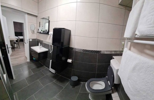 Hullhorst Apartment | W5 Apartment with 2 bedrooms