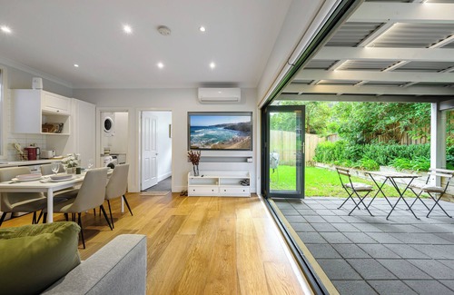 Wahroonga House | Wahroonga 2-bedroom charming house with AC, WiFi