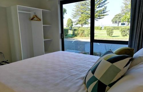 Gisborne Apartment | Waikanae Beach Ocean View Apartments