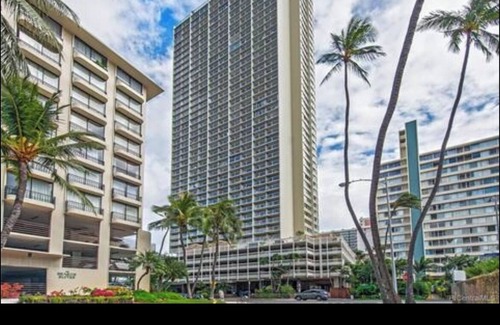 Waikiki Condo | Waikiki clean studio apartment, 7 minute walk to a beach, next to Ala Way Canal,
