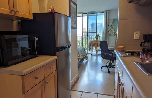 Waikiki Apartment | Waikiki Studio with beautiful view and minutes to beach.