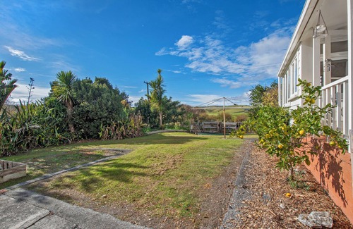 Waipu House | Waipu Cottage - Waipu Holiday Home