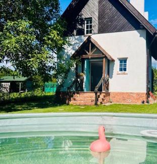 Mikolajki House | Wakajki - domek z balią blisko jeziora i centrum Mikołajek