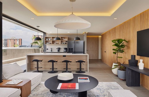 Las Lomas I Apartment | Wake Living