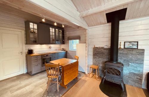 Balsfjord House | Wake up to the silence and beauty of the Lyngen Alps