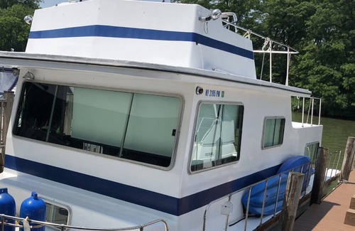 Watkins Glen Boat Rental | Wakey, Wakey on the Lakey!