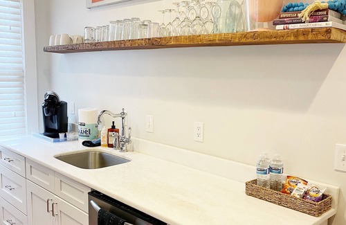 Old Town House | WALK EVERYWHERE! Downtown Designer Home Close to Everything in Huntsville