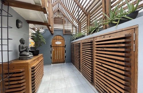 Oranjestad Apartment | WALK IN 3 MIN TO THE BEACH FROM LAGOON STUDIO # 3