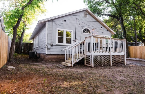 Norman House | Walk OU/Stadium - 2 FULL Baths/3 Bedrooms - Patio