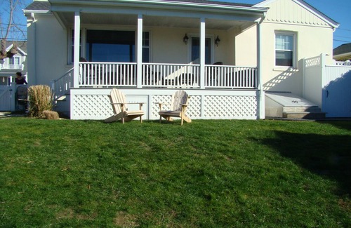 Easton's Point House | Walk to beach, 4BR, 2 full BA home, fenced yrd, covered porch