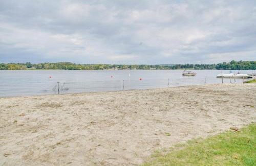 Edinboro House | Walk to Beach and Lake Idyllic Escape in Edinboro!