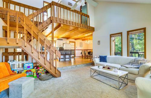 Pocono Lake House | Walk to Beach Arrowhead Lake Home