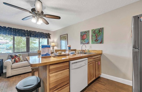 Seagrove Beach Condo | ⭐Walk to Beach-Pool-Hidden Beach Villas #122 - A Sunset Paradise⭐