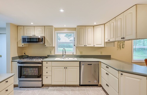 Nottawa House | Walk to Coldwater Lake: Peaceful Weidman Retreat