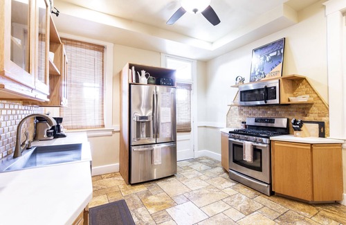 Cherokee Triangle House | Walk to Dinner, Pubs, Fun- Huge Historic District Home with Poker Room, Fire Pit